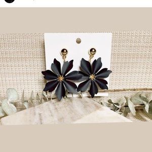 Black Matte flower earring